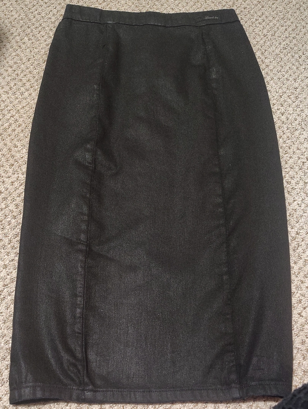 Level 99 Black High-Waist Pencil Skirt